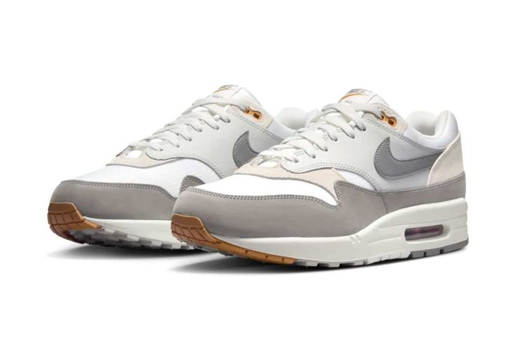 Nike Air Max 1 Photon Dust Wolf Grey White Smoke Grey